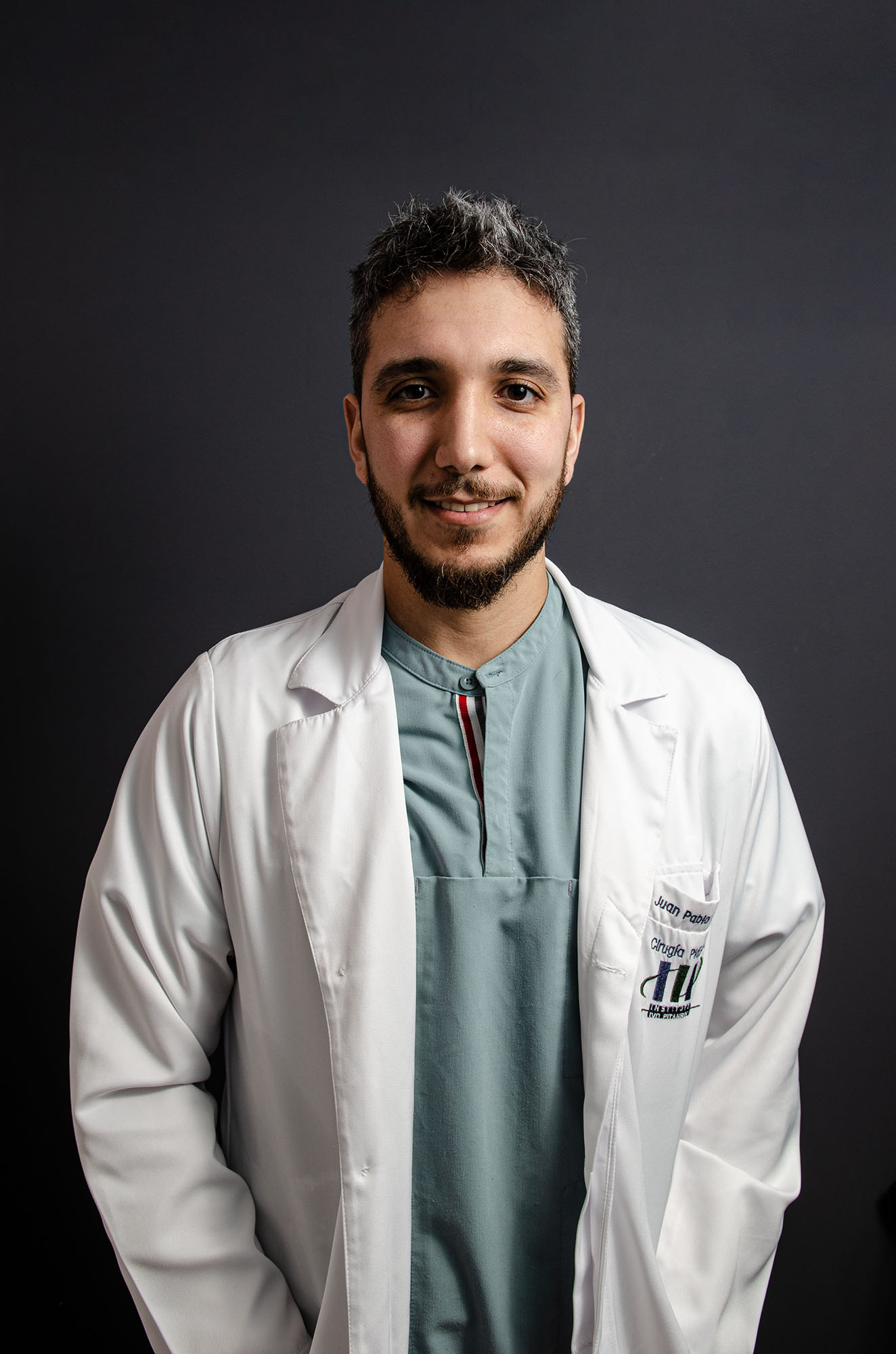 Dr. Juan Pablo Rissios — Cirujano Plástico, Santiago